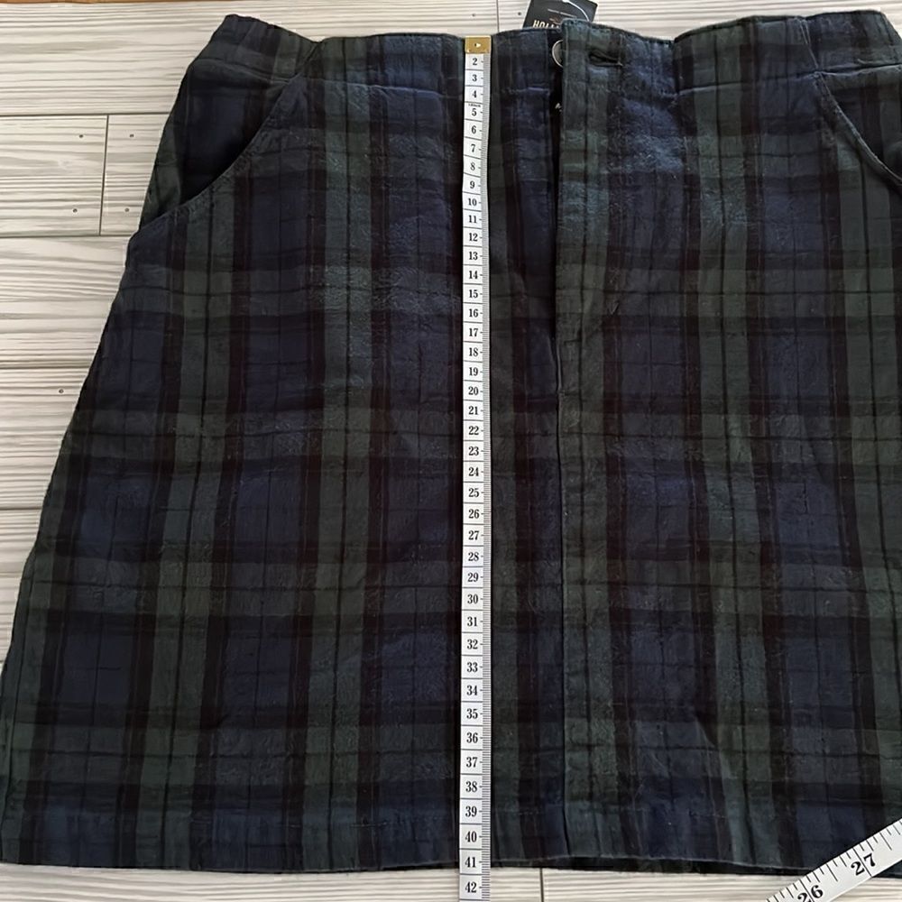 HOLLISTER PLAID SKIRT   - Picture 4 of 7